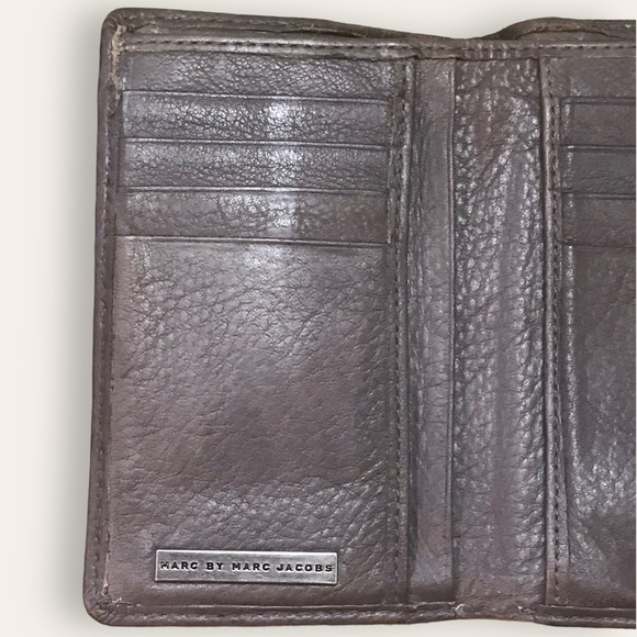 MARC BY MARC JACOBS Womens Gray Tri Fold Leather Wallet - Picture 5 of 9